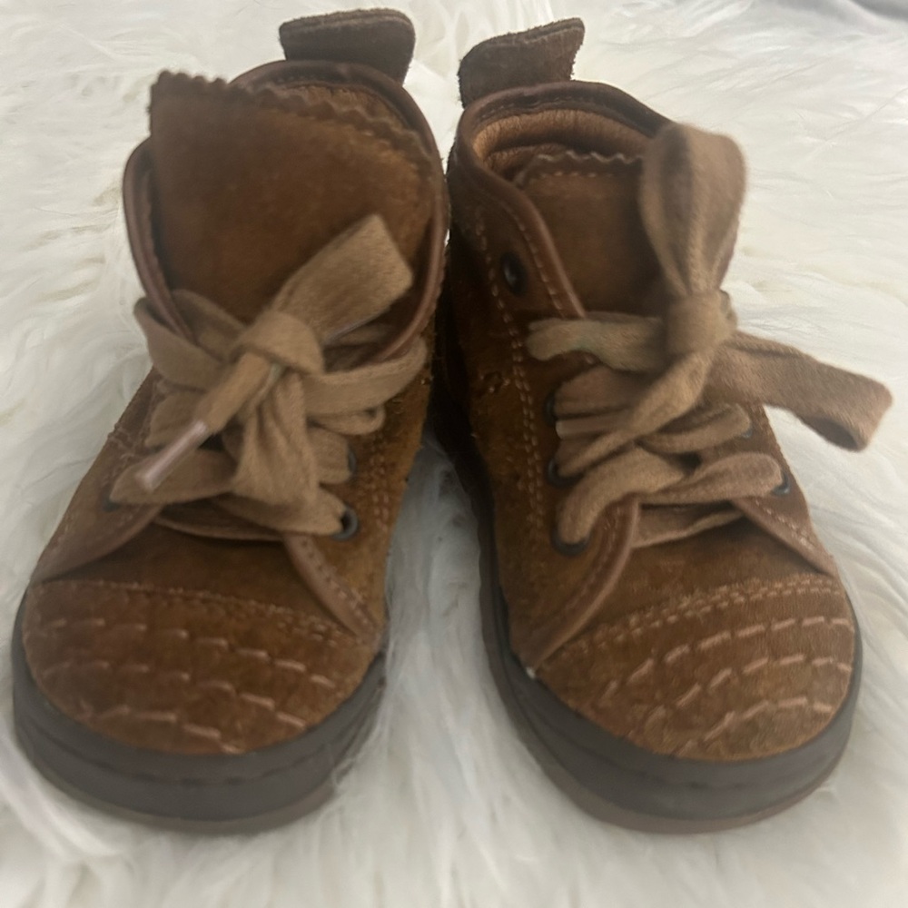 Andrea Montelpare brown suede toddler boots size 20EU or 4.6 US